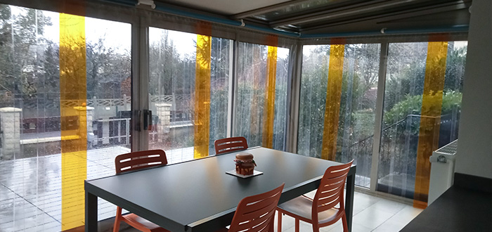 rideau à lanières véranda après pose